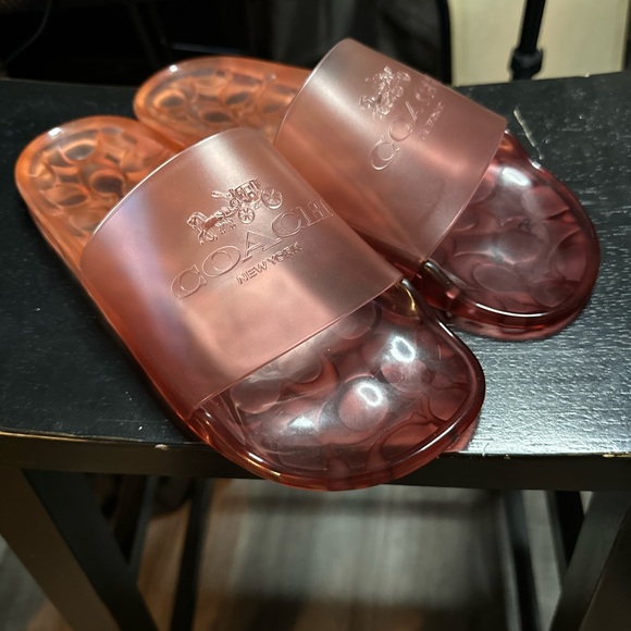 Authentic Coach Ulyssa Water Resistant Ombre Jelly Pool Slides - Picture 2 of 4